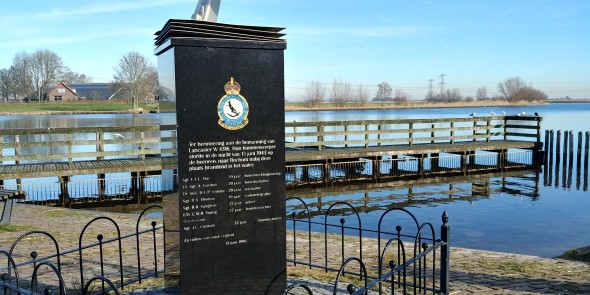 Lancastermonument_Grafhorst.jpg